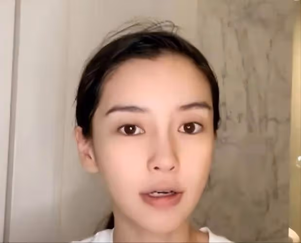 楊穎紐約生圖曝光慘不忍睹,離開黃曉明各方面都不怎麼樣