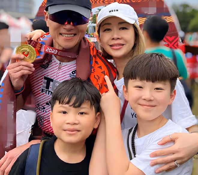 47歲知名港星參加鐵人三項!嚴重抽筋仍不放棄,曾患重病險喪命