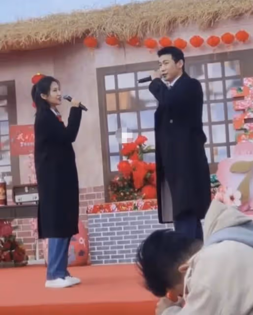 陸毅曬14歲女兒跳女團舞,貝兒四肢纖長身材高挑,被贊像陳都靈