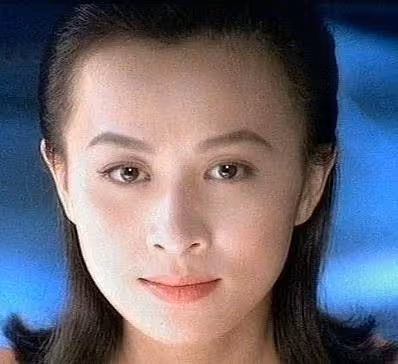 56歲劉嘉玲不化妝素顏晨跑,被拍到容貌和普通老太太一樣!網讃:這才是56歲該有樣子