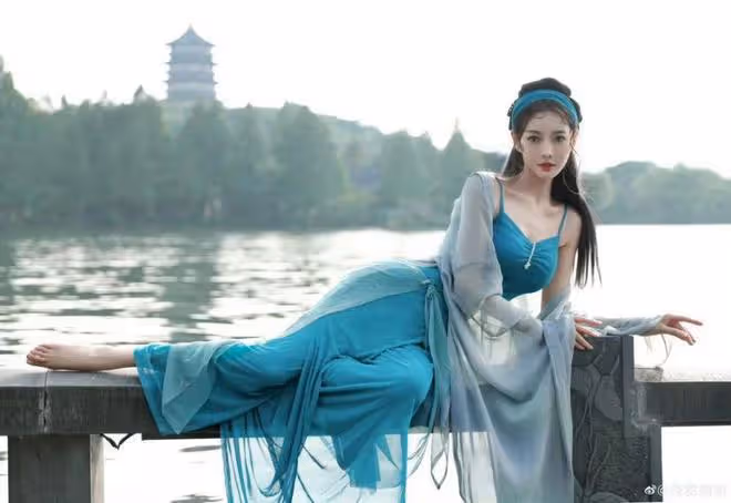 榜上大哥曬女主播不雅視頻,女主播說AI合成,已起訴大哥,男主也是受害者!