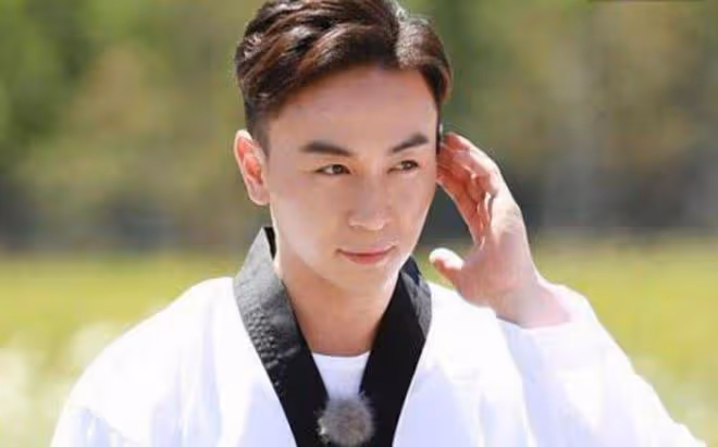 兩代功夫明星聚會!洪金寶已行動不便,釋小龍自編自導動作片追夢