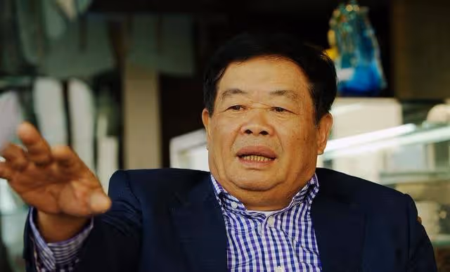 特斯拉對工人的待遇,堪比國企?網友:馬斯克這是在打曹德旺的臉