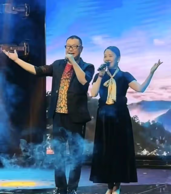 尹相傑攜小16歲愛妻商演撈金！穿百元衣變瘦，攜妻發新歌疑想復出