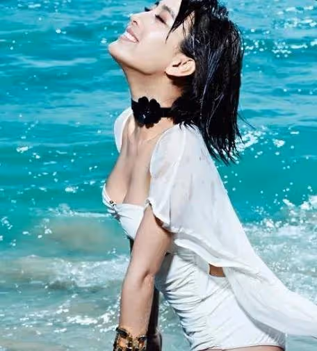 馬蘇「奶出仙氣」身材照，圖二美得無法呼吸，最後一張真是不得了