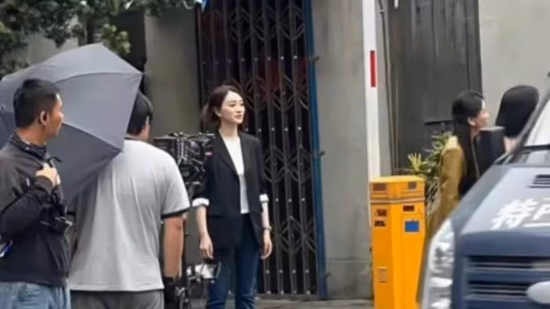 《烏雲之上》路透，孫儷狀態不如大6歲的李小冉，網友評價一致