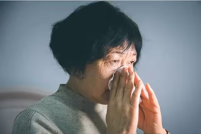 喪偶再尋第二春！62歲嬤「差一步人財兩失」記取教訓　不管老伴對你再好「若開口2點請立刻走人」