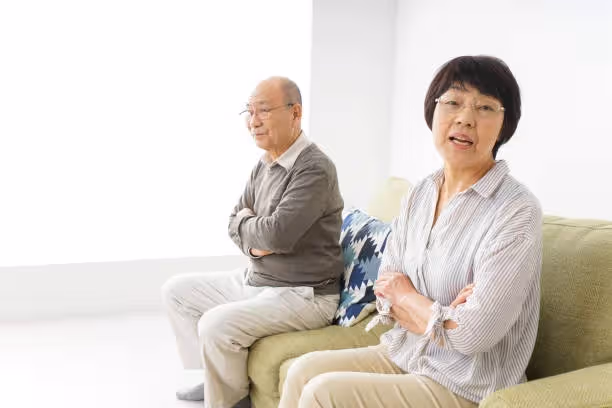 喪偶再尋第二春！62歲嬤「差一步人財兩失」記取教訓　不管老伴對你再好「若開口2點請立刻走人」