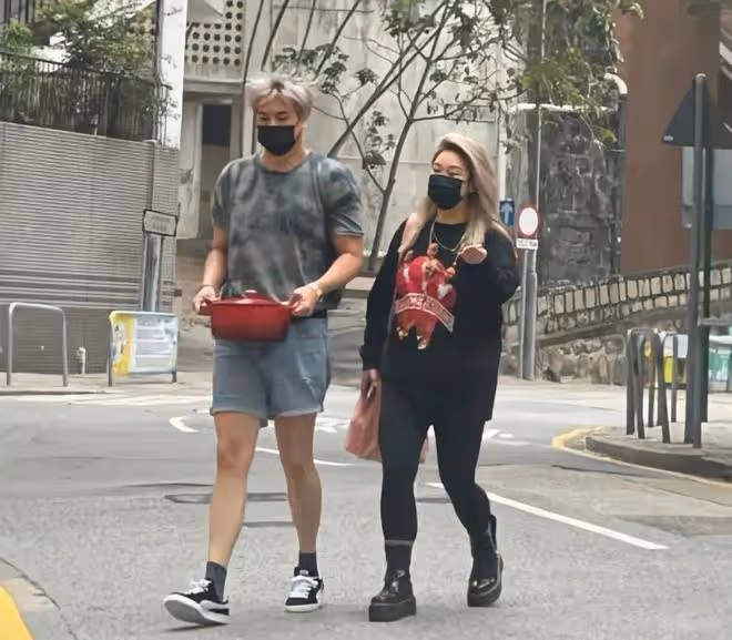 鄭欣宜疑似官宣戀情?對方是普通髮型師,網友擔心是為錢接近她