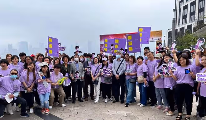 陳百強去世30年悼念活動,3位哥哥姐姐罕露面,待粉絲親切如家人