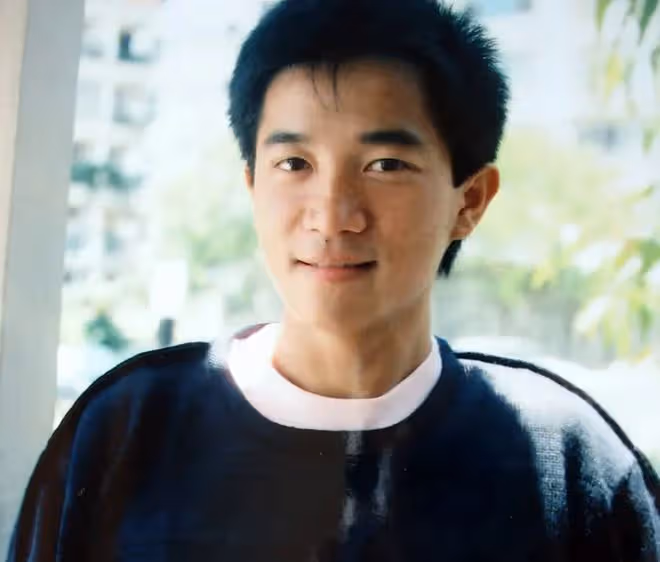 陳百強去世30年悼念活動,3位哥哥姐姐罕露面,待粉絲親切如家人