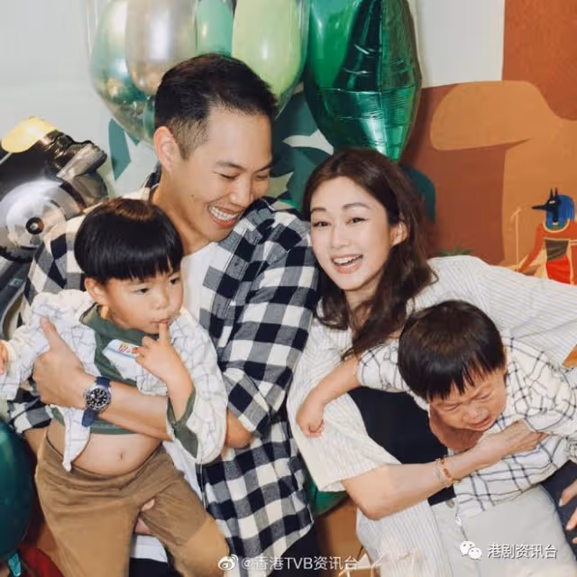岑麗香賀可愛細仔兩歲生日!壽星仔完全唔興奮表情引網民爆笑