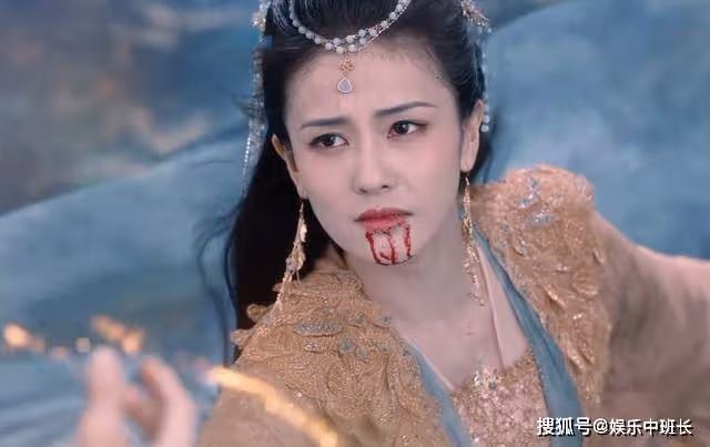 《長月燼明》澹臺燼沒了邪骨，為何還是改不了命？黎蘇蘇白跳城樓了