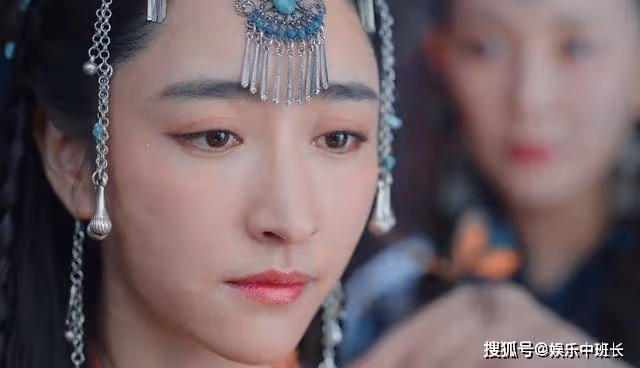 《長月燼明》澹臺燼沒了邪骨，為何還是改不了命？黎蘇蘇白跳城樓了