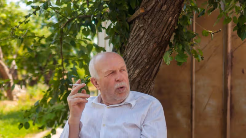 「為啥說父母再有錢，也不能告訴兒女」68歲大爺的教訓讓人後怕