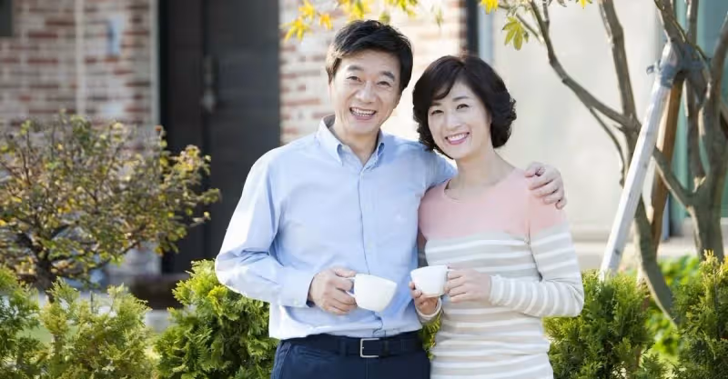 8千退休金，每月給兒子5千，得知兒媳出錢給父母蓋新房，我愣住