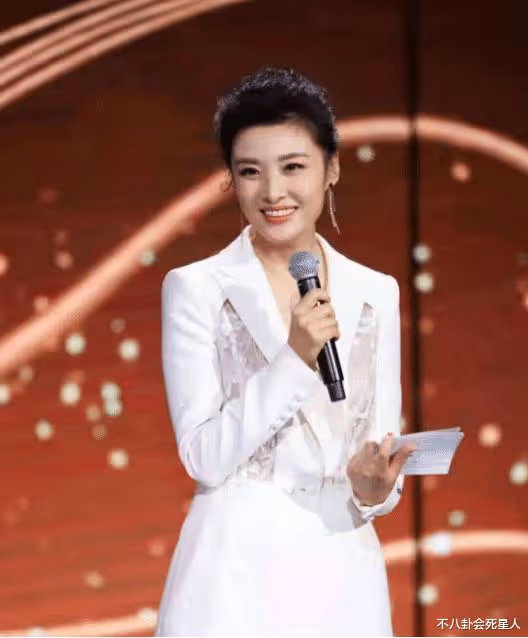 9位央視女主持現狀,46歲仍未婚,豪門夢碎,創業成億萬富婆