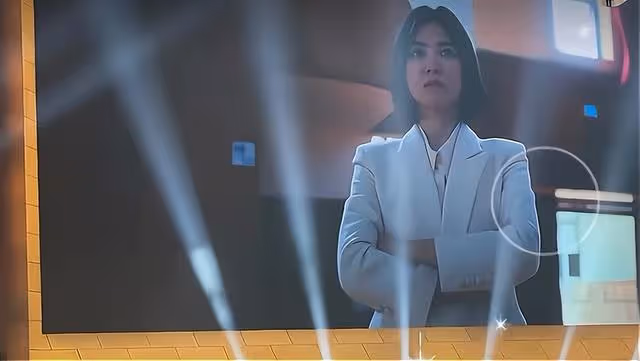 宋慧喬獲得百想藝術大賞視後,激動落淚發言,湯唯又獲得影后