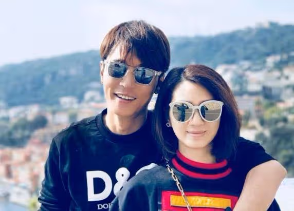 洪欣張丹峰官宣離婚,二人鬧僵相互指責,畢瀅發聲遭網友們吐槽