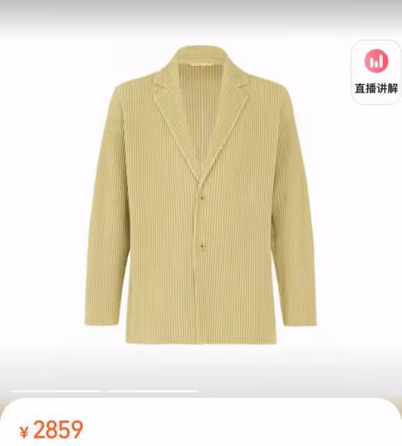 印小天惹爭議!泰國街頭誇張熱舞路人一臉疑惑,其精神狀態引擔憂