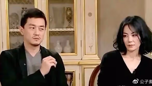 李亞鵬滯留機場！飛機高鐵被限只能坐綠皮，10年前王菲離開是對的