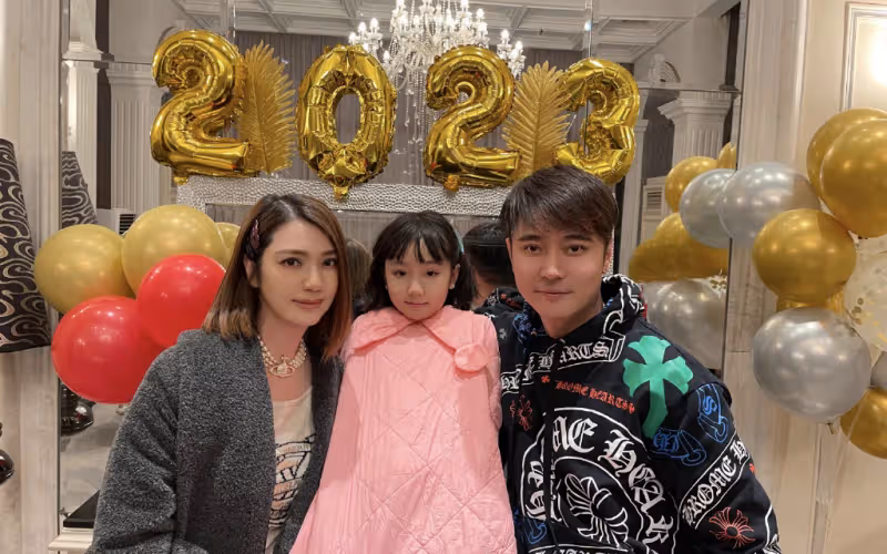 張丹峰洪欣官宣離婚,女方獲祝福,男方評論區淪陷飆髒話與網友互懟