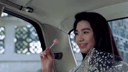 「戀愛腦」洪欣的半生:未婚生子,被7個男人甩,被小奶狗騙色