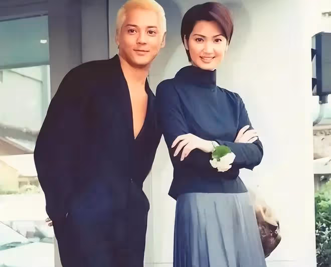 「戀愛腦」洪欣的半生:未婚生子,被7個男人甩,被小奶狗騙色