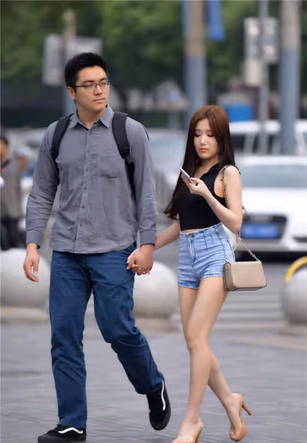 你是不是有點嫉妒你完美的身材？為什麼你的身體這麼漂亮