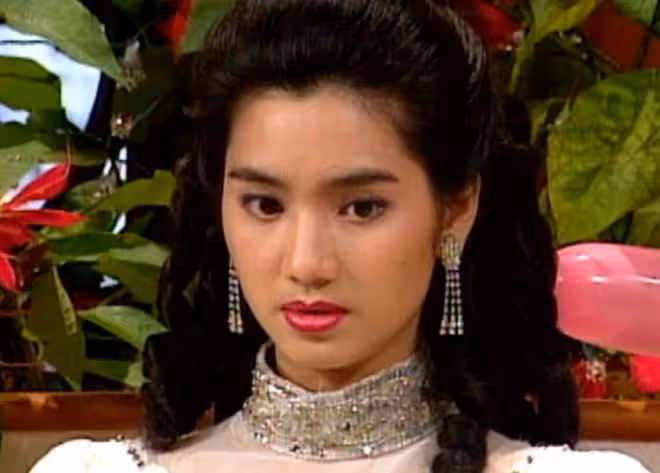 洪欣張丹峰宣布離婚,22歲兒子恐要2度改姓,生父莫少聰悄悄關心