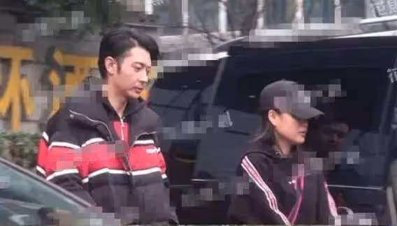 洪欣張丹峰離婚告訴女性：掌控好家中財務狀況，才是核心價值觀