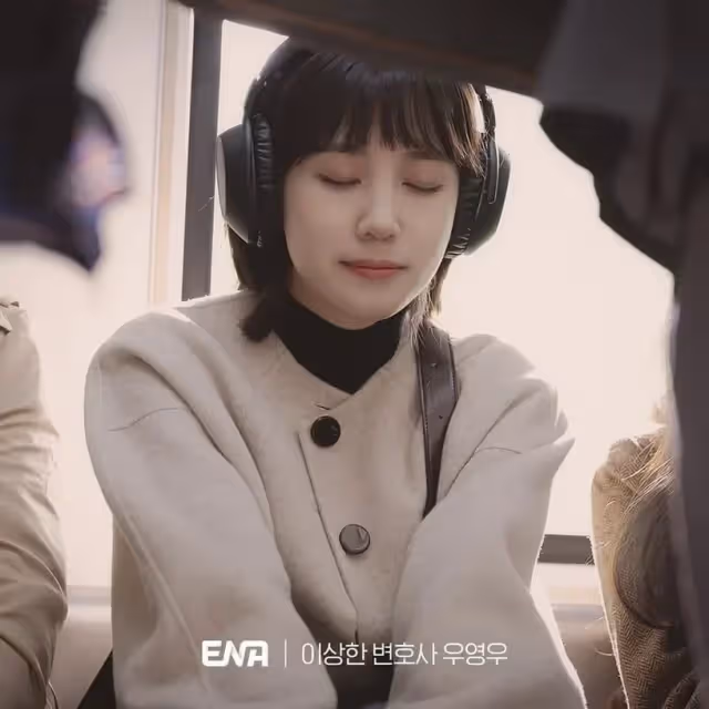朴恩斌奪百想大賞!朴恩斌7個角色:《禹英禑》演活自閉症律師,《戀幕》女扮男裝很帥
