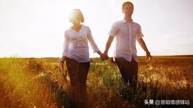 哥走後第五年嫂子要改嫁,我當機立斷做出一個決定,至今從未後悔