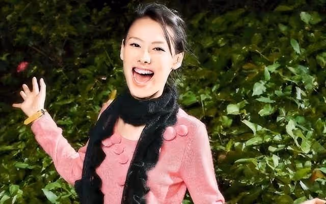 梁洛施重歸澳門?當年被親奶奶趕出家門,如今靠生兒子成為富婆?
