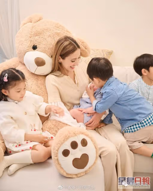 TVB最美港姐為小兒子搞百日宴!網民大讚最似爸爸鄭嘉穎