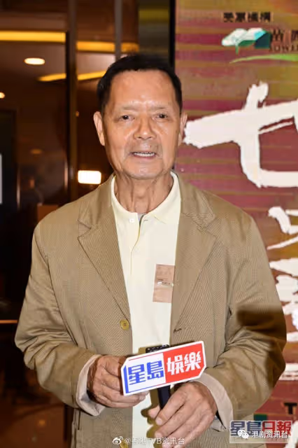 吳大強看廖啟智生前作品帶定紙巾入場!認有同TVB傾約考慮入行