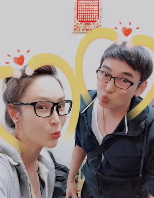 55歲焦恩俊五一仍在工作,走穴撈金好辛酸,男神身材顏值依然能打