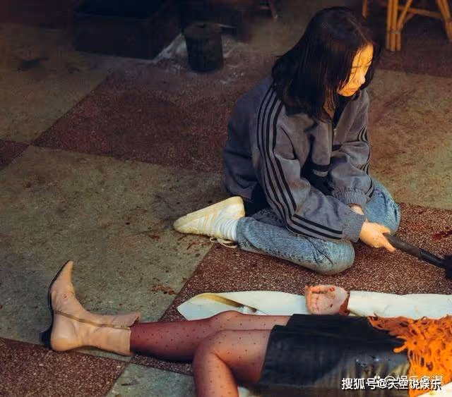 《漫長的季節》碎屍案死者竟是殷紅,沈墨為復仇殺紅眼連砍殷紅15刀