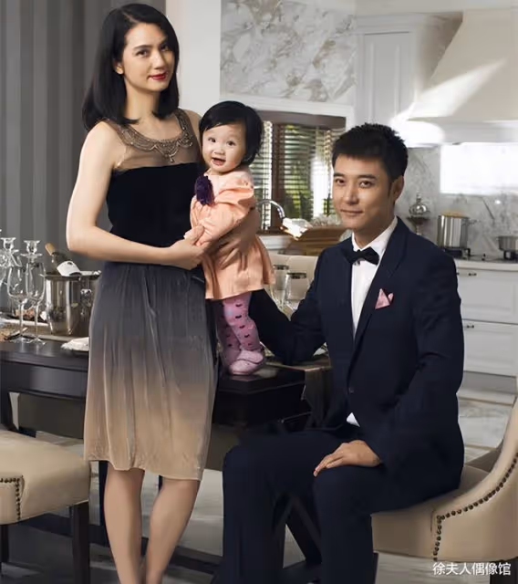 品洪欣和張丹峰的離婚聲明,這個女人的戲卻最最多