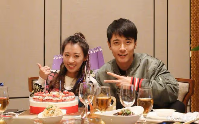 品洪欣和張丹峰的離婚聲明,這個女人的戲卻最最多