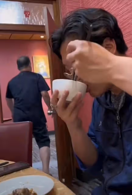 李立群：600萬娶大陸兒媳婦，兒子一臉嫌棄，全程低頭吃飯不交流