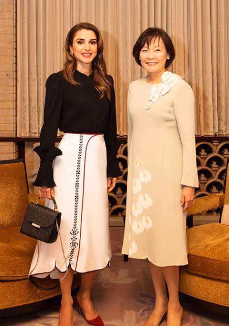 被稱為中東「黛安娜」，撞臉西班牙王后，高衣品氣質佳驚艷大眾