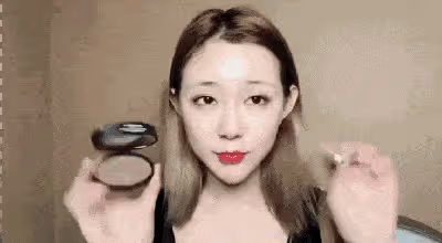 50歲的女人，酸了就不用補了，畫這3個地方就夠了，優雅又好看