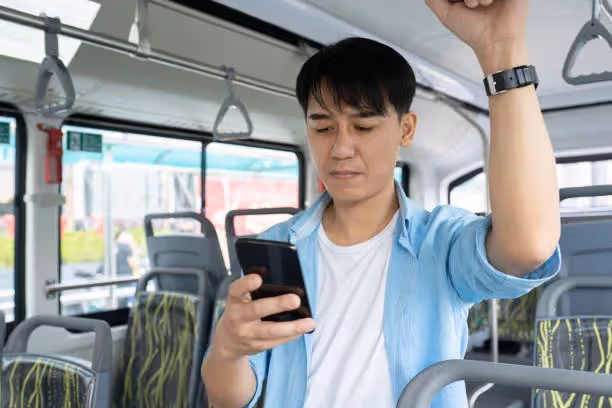 一起同甘共苦!高中同窗好友「在我家吃住三年」如今事業有成 再次與他見面「心全涼了」