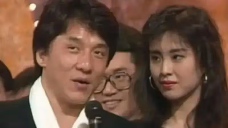 她經歷9個男人，無縫銜接，現在依然是頂流，無數男人的女神