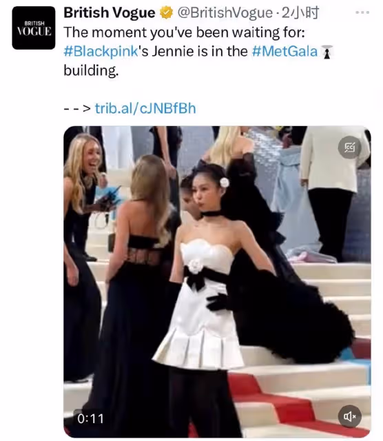 42歲宋慧喬和27歲Jennie同框,成為時尚焦點!