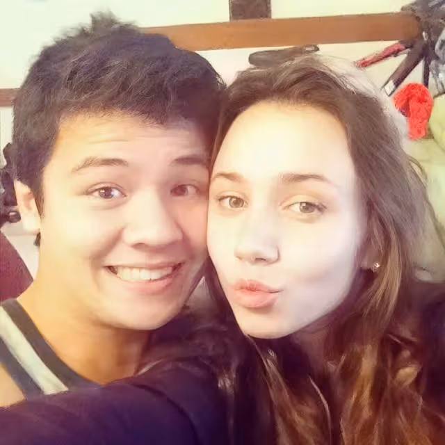 恭喜!TVB知名混血童星宣布向女友求婚成功,滿身肌肉成飛機師