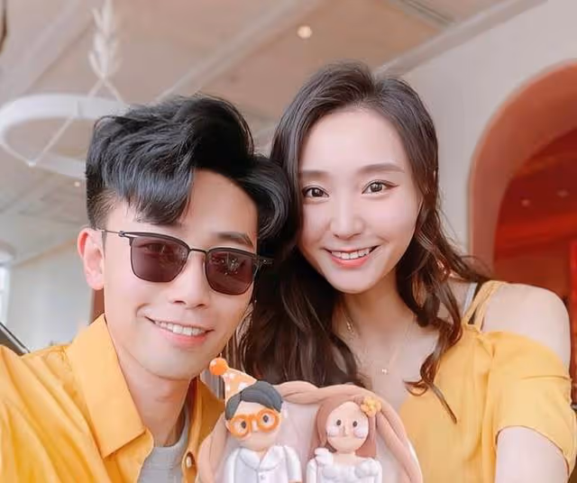 TVB知名男星女友美出新高度，沒存夠買房錢，戀愛11年未結婚