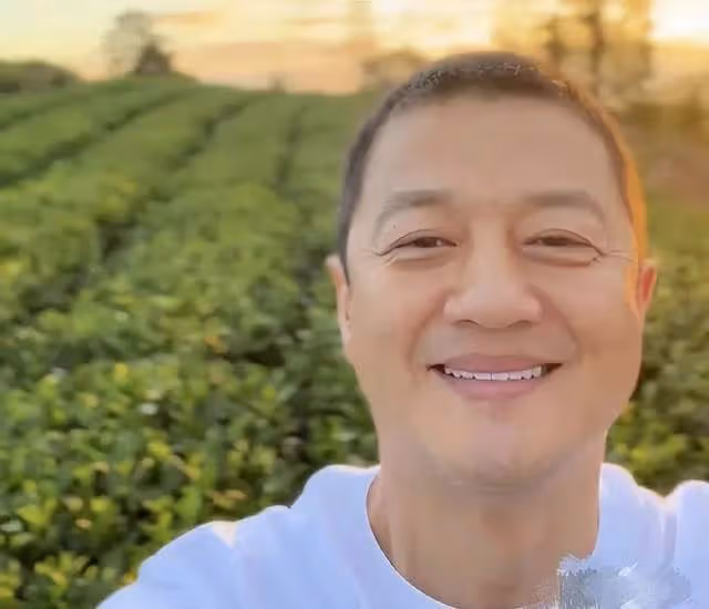 廣西這一夜,撕下了李亞鵬經商23年來的遮羞布,精英人設徹底崩塌