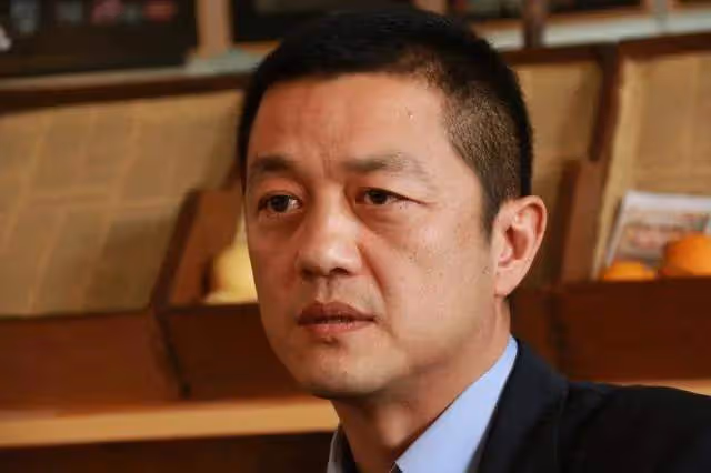 廣西這一夜，撕下了李亞鵬經商23年來的遮羞布，精英人設徹底崩塌